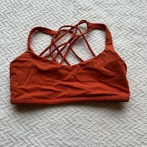 Lululemon - Free To Be Bra